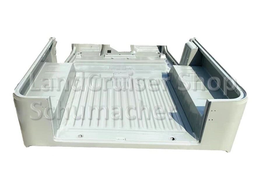 Karosserie 3/4 bis Bodenblech vor Sitzen
